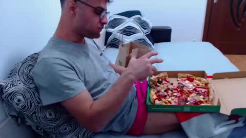 Snapshot of calvinjohnlad chatting on 01-02-25, 05:29 Calvinjohnlad online show from 01-02-25, 05:29