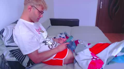 Snapshot of calvinjohnlad chatting on 01-15-25, 01:09 Calvinjohnlad online show from 01-15-25, 01:09