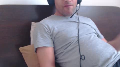 Snapshot of calvinjohnlad chatting on 03-16-26, 02:21 Calvinjohnlad online show from 03-16-26, 02:21