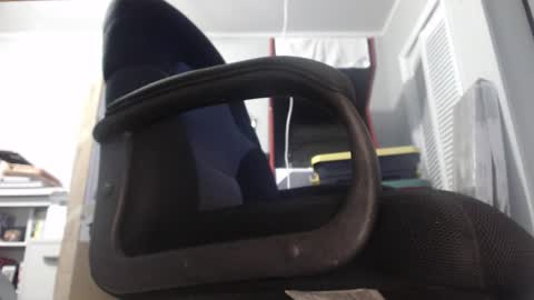 Snapshot of calvinstem chatting on 12-15-25, 03:00 calvinstem online show from 12-15-25, 03:00