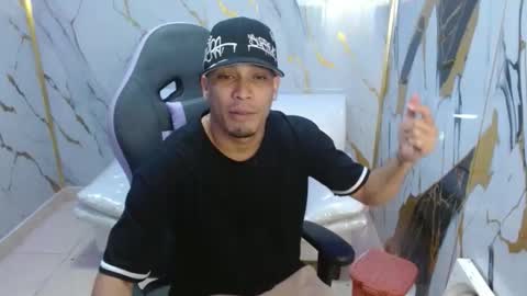 cam_xman online show from 02-06-26, 03:37