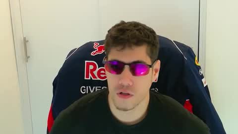 camara110 online show from 11-27-25, 10:23