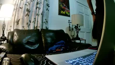 Chillaxin lets talk  online show from 01-16-26, 01:09