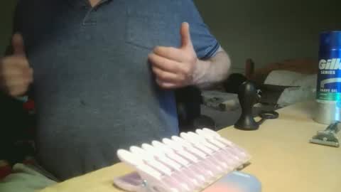 Snapshot of cambsuk chatting on 11-29-25, 01:58 cambsuk online show from 11-29-25, 01:58