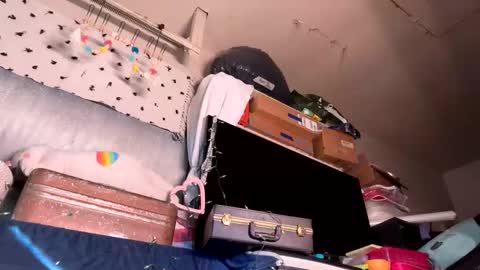 Camden online show from 10-23-25, 03:55