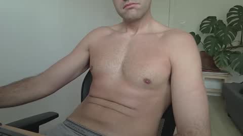 Cameraman86 online show from 05-25-26, 12:22