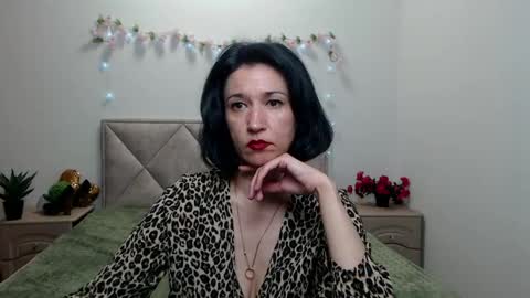 Snapshot of cameronenns chatting on 05-18-26, 01:17 Cameronenns online show from 05-18-26, 01:17