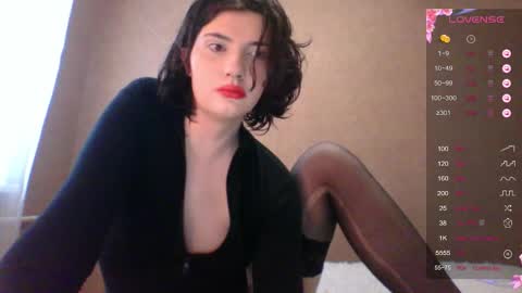 Snapshot of camgirl_xx chatting on 02-07-26, 07:12 Marta online show from 02-07-26, 07:12