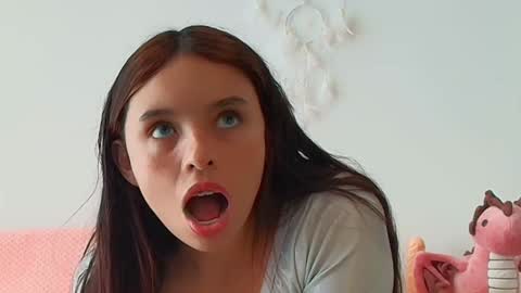 Snapshot of cami_casti777 chatting on 01-31-25, 06:25 trini-1000 online show from 01-31-25, 06:25