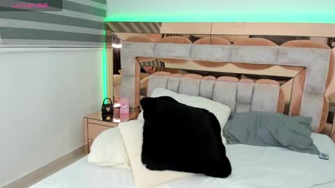 camii  online show from 12-04-24, 04:32