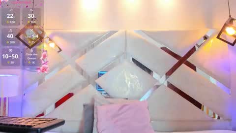 Snapshot of cami_rouxx chatting on 10-09-25, 06:00 cami_rouxx online show from 10-09-25, 06:00