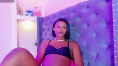 camiestrada online show from 10-25-25, 03:18