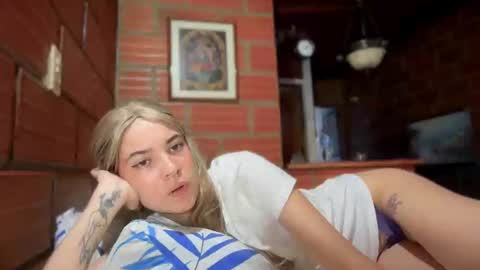 camii19y online show from 10-13-25, 09:26