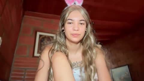 camii19y online show from 10-31-25, 04:41