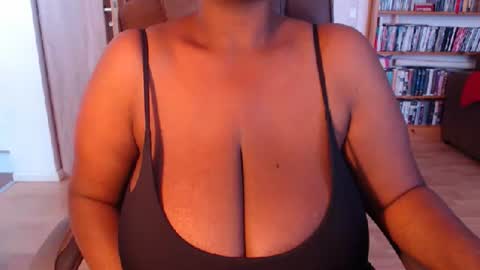 Snapshot of camil2020sweet chatting on 09-20-25, 12:50 camil online show from 09-20-25, 12:50