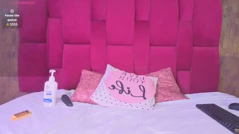 Snapshot of camila__bouzas chatting on 03-07-26, 10:45 camila__bouzas online show from 03-07-26, 10:45