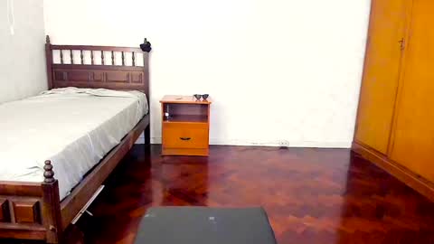 Snapshot of camila_berk chatting on 01-28-25, 03:15 Cami online show from 01-28-25, 03:15