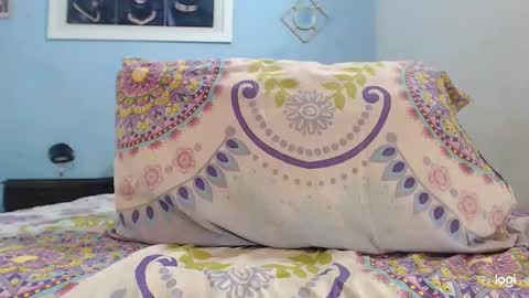 Snapshot of camila_blandexxxx chatting on 12-02-24, 12:09 Instagram camila blande1 online show from 12-02-24, 12:09