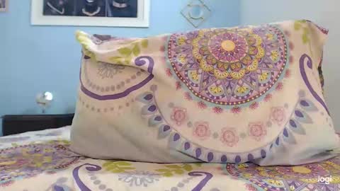 Snapshot of camila_blandexxxx chatting on 12-02-24, 05:37 Instagram camila blande1 online show from 12-02-24, 05:37