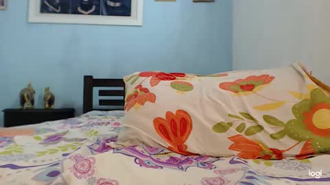 Snapshot of camila_blandexxxx chatting on 01-31-25, 07:40 Instagram camila blande1 online show from 01-31-25, 07:40