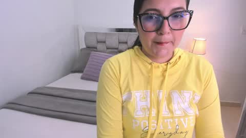 Camila buitrago online show from 04-08-26, 11:48