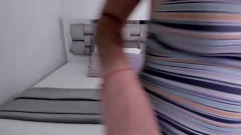 Snapshot of camila_buitrago chatting on 06-26-26, 12:37 Camila buitrago online show from 06-26-26, 12:37