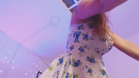 Snapshot of camila_delarosa chatting on 06-11-26, 04:27 camila online show from 06-11-26, 04:27
