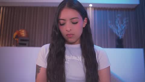 Snapshot of camila_dupont chatting on 06-24-26, 03:27 Camila online show from 06-24-26, 03:27