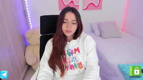 Snapshot of camila_ec2 chatting on 02-25-25, 09:13 C A M I online show from 02-25-25, 09:13