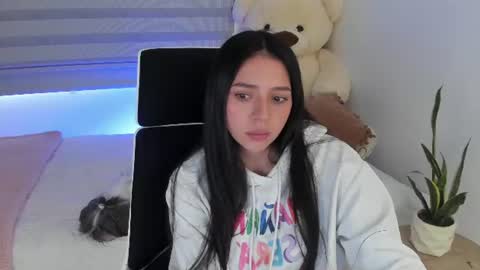 Snapshot of camila_ec2 chatting on 07-29-26, 07:01 C A M I online show from 07-29-26, 07:01