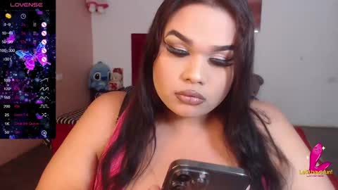 Snapshot of camila_fuenmayor chatting on 02-04-25, 03:00 online show from 02-04-25, 03:00