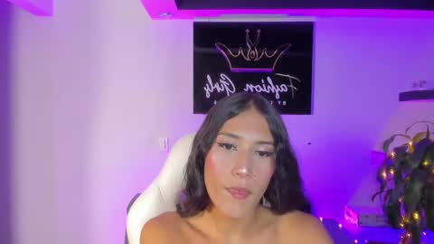 C A M I L A online show from 02-25-25, 04:35