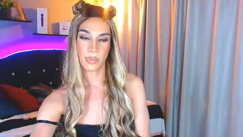 Camila online show from 12-28-24, 10:03