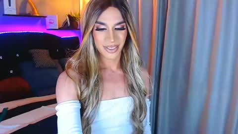 Camila online show from 01-04-25, 07:55