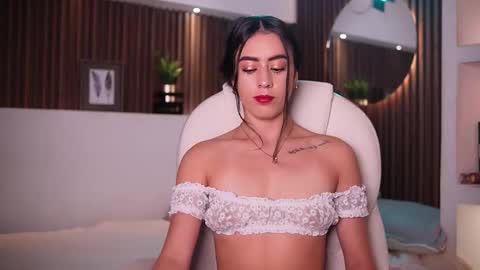 camila_martinez9 online show from 09-16-25, 11:33