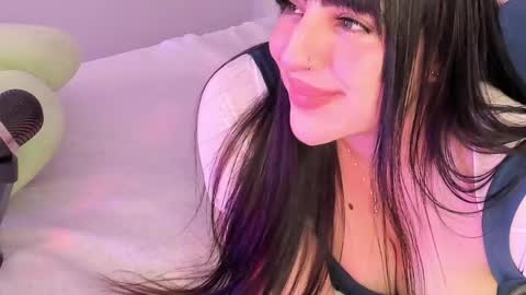 Snapshot of camila_matinez_ chatting on 06-08-26, 01:39 Camila online show from 06-08-26, 01:39