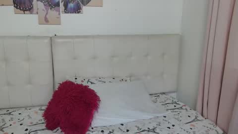 Camila online show from 01-07-26, 12:07