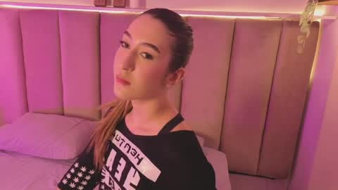 Camila online show from 04-16-26, 09:39