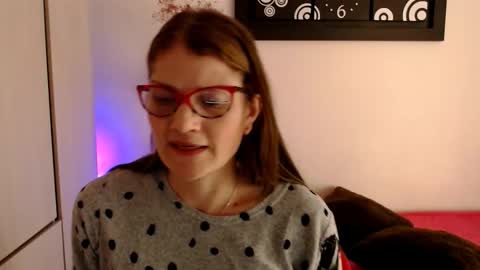 Camila ventura online show from 01-06-26, 07:50