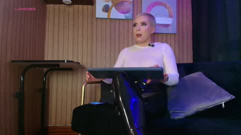    online show from 02-05-26, 07:57