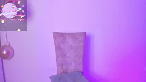 Snapshot of camilacoxx chatting on 07-03-26, 12:17 online show from 07-03-26, 12:17