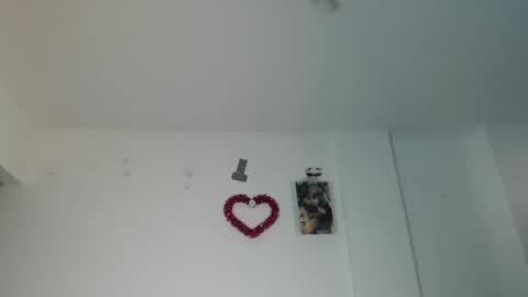 kira online show from 02-01-26, 01:48