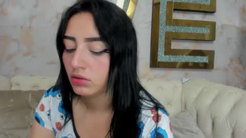 Camila  online show from 01-11-26, 03:22