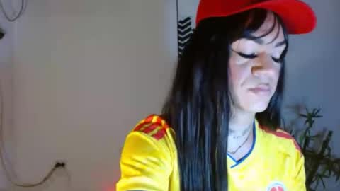 Snapshot of camilaparrisx chatting on 06-28-26, 01:33 camilaparrisx online show from 06-28-26, 01:33