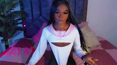 camilaromero18 online show from 04-04-26, 10:18