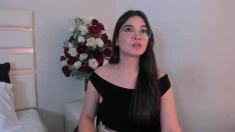 Camila online show from 01-23-25, 12:04