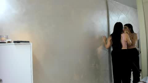 Camila online show from 09-15-25, 07:25