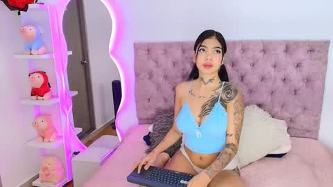 Camila Velour  online show from 05-25-26, 10:54