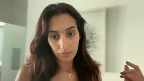 Snapshot of camiliakxoxo chatting on 01-14-25, 04:08 camiliakxoxo online show from 01-14-25, 04:08