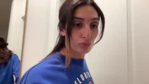 Snapshot of camiliakxoxo chatting on 03-07-25, 03:29 camiliakxoxo online show from 03-07-25, 03:29